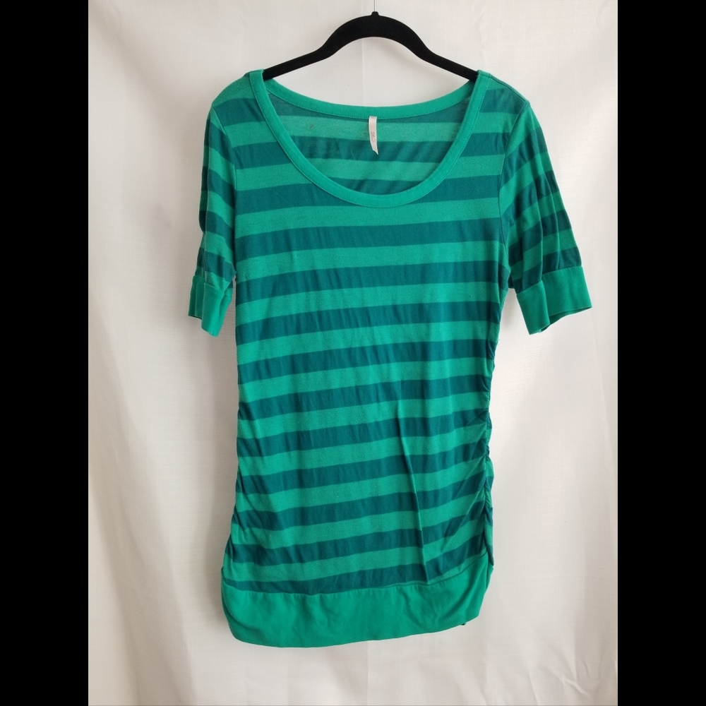 Long fitted green striped shirt